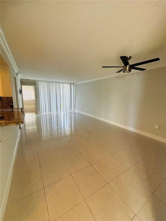 Active With Contract: $2,750 (2 beds, 2 baths, 1105 Square Feet)