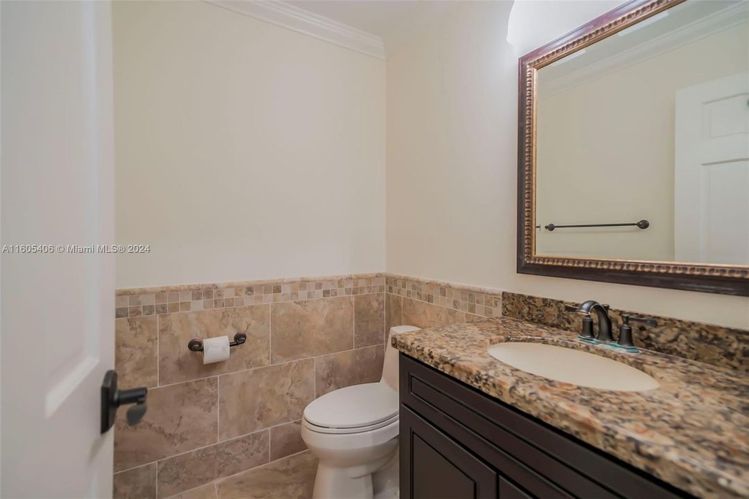 1/2 bathroom