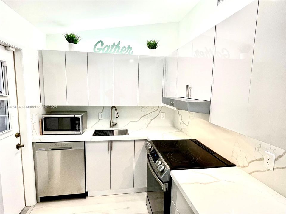 En Venta: $1,240,000 (3 camas, 2 baños, 1462 Pies cuadrados)