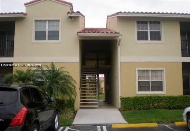 For Rent: $1,725 (1 beds, 1 baths, 813 Square Feet)