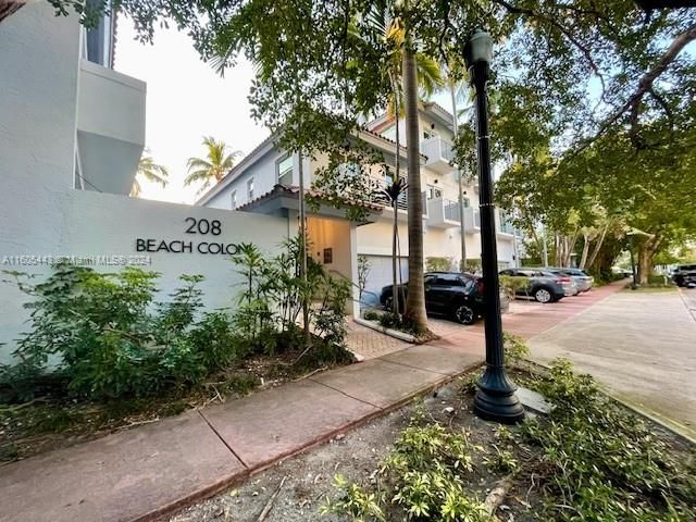 En Venta: $1,395,000 (3 camas, 3 baños, 1520 Pies cuadrados)