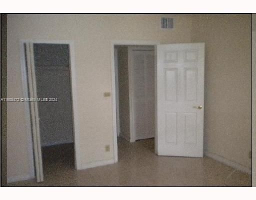 For Rent: $1,900 (1 beds, 1 baths, 605 Square Feet)