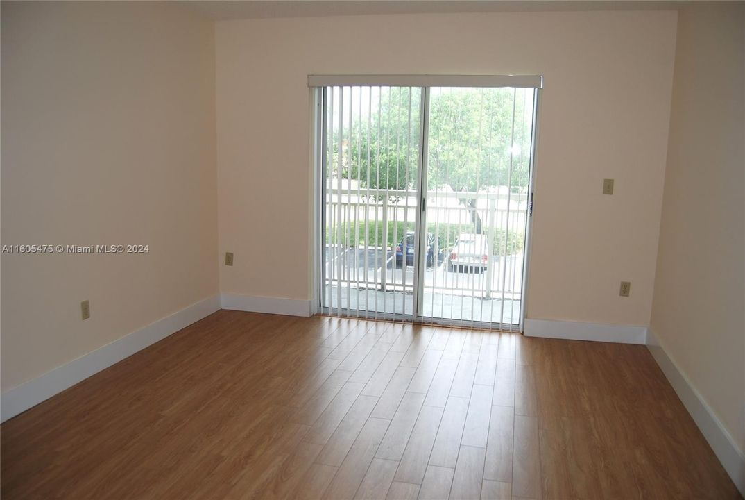 For Rent: $2,250 (2 beds, 2 baths, 1113 Square Feet)