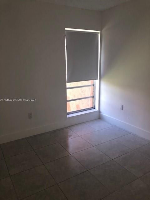 For Rent: $2,400 (2 beds, 2 baths, 798 Square Feet)