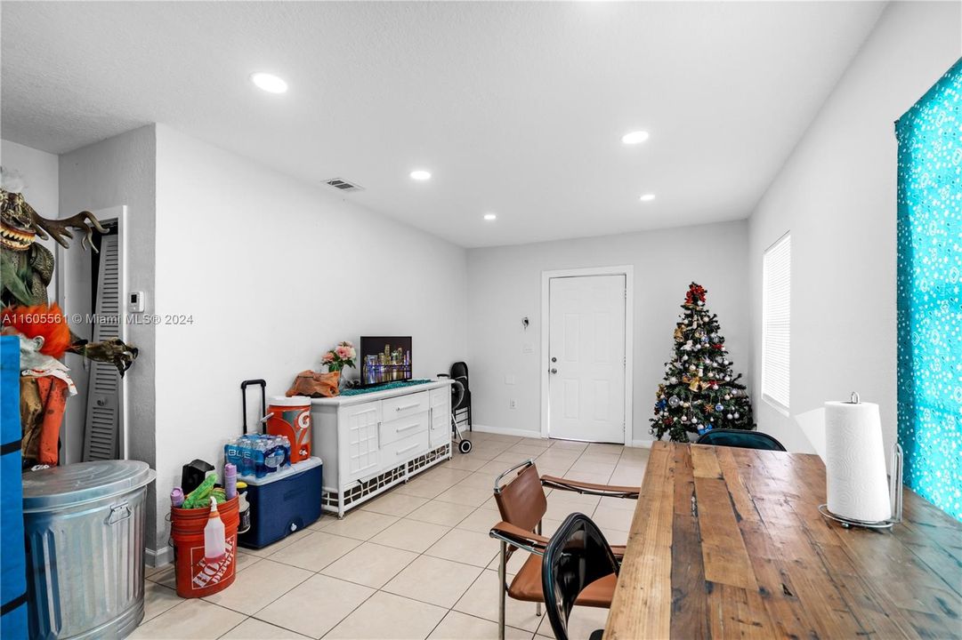 Active With Contract: $460,000 (4 beds, 3 baths, 1615 Square Feet)