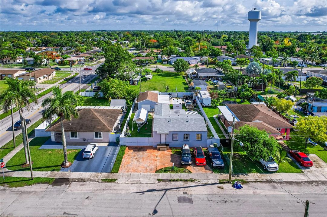 Active With Contract: $460,000 (4 beds, 3 baths, 1615 Square Feet)