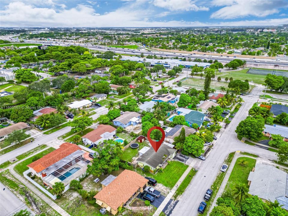 Active With Contract: $399,000 (3 beds, 2 baths, 1285 Square Feet)