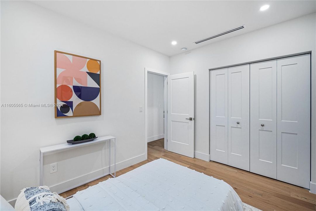 Active With Contract: $1,675,000 (3 beds, 2 baths, 1595 Square Feet)