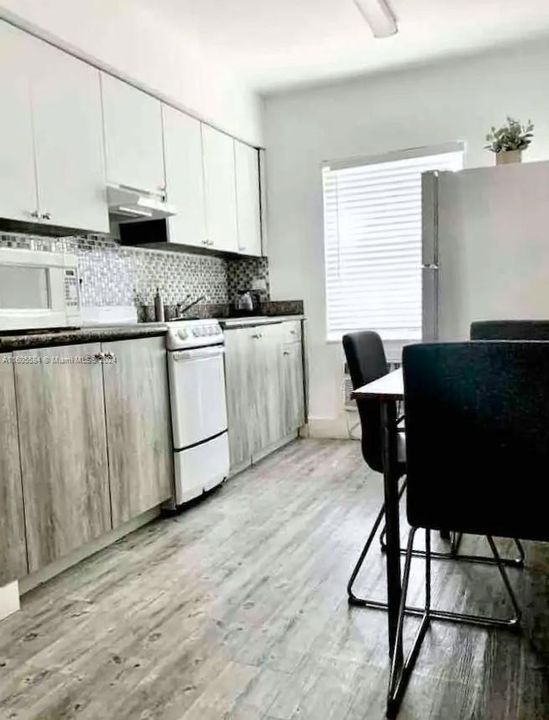 For Rent: $1,990 (0 beds, 1 baths, 4984 Square Feet)