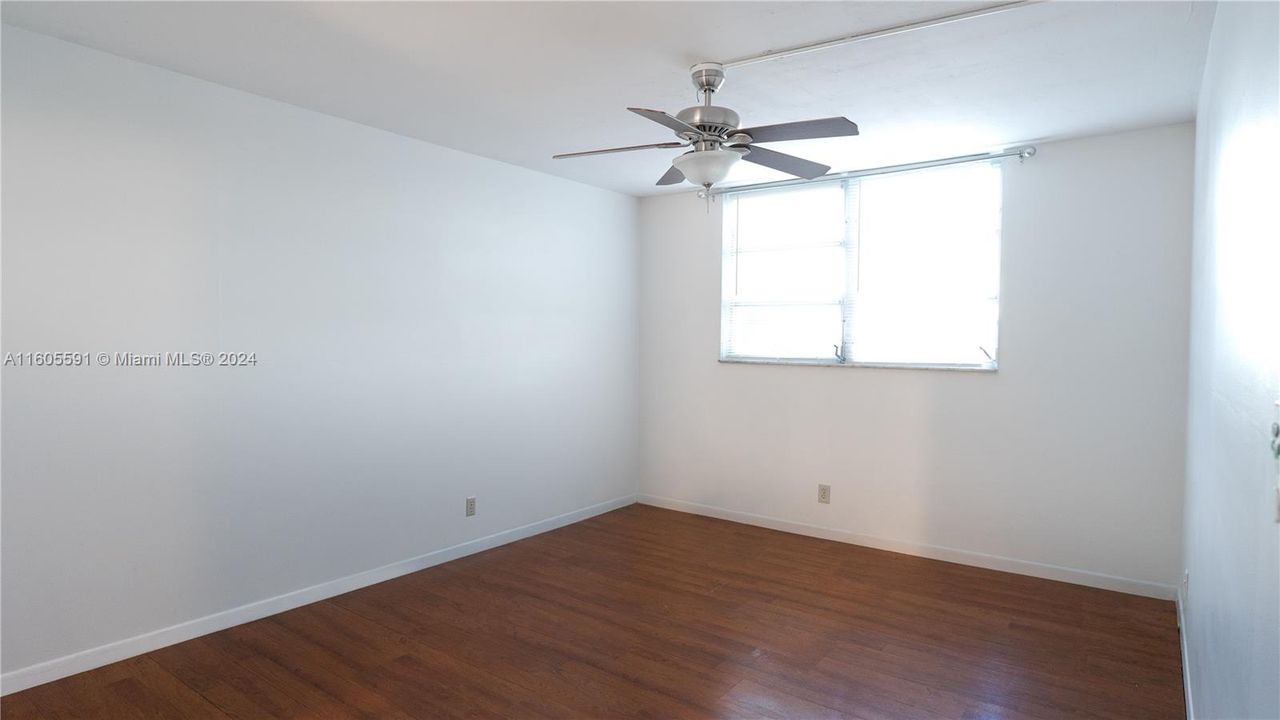 Recently Rented: $1,675 (1 beds, 1 baths, 940 Square Feet)