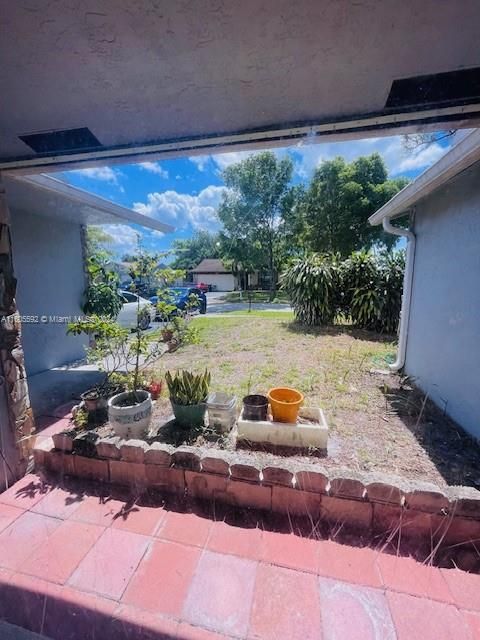 En Venta: $510,000 (4 camas, 2 baños, 1872 Pies cuadrados)