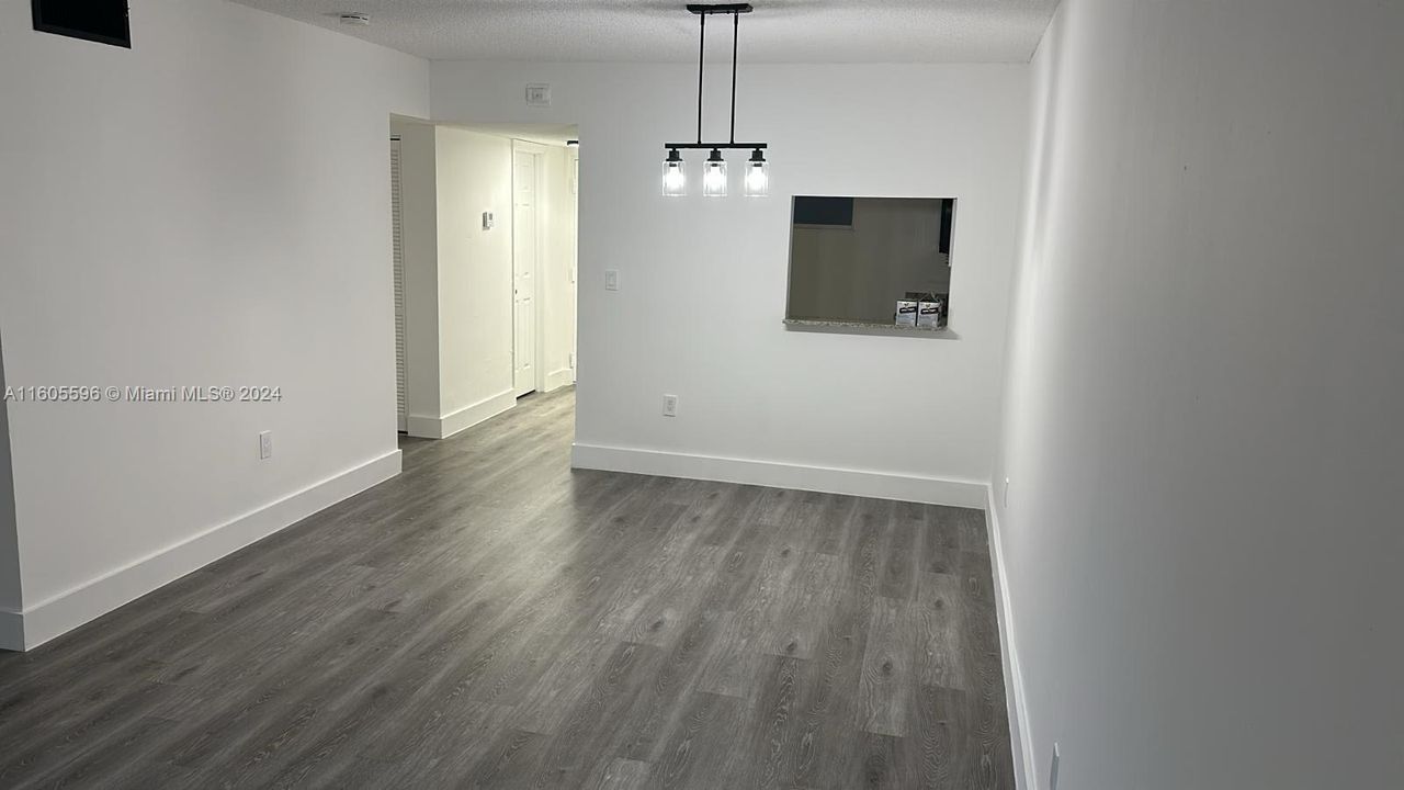 For Rent: $2,200 (2 beds, 2 baths, 840 Square Feet)