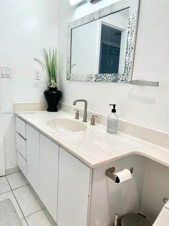 For Sale: $439,000 (2 beds, 2 baths, 1350 Square Feet)