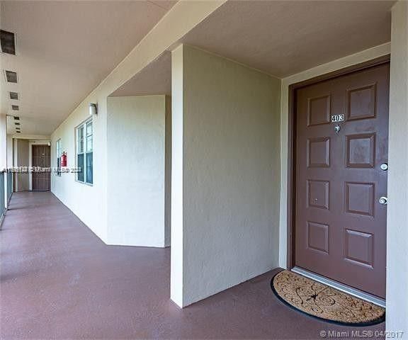 For Sale: $210,000 (1 beds, 1 baths, 1045 Square Feet)