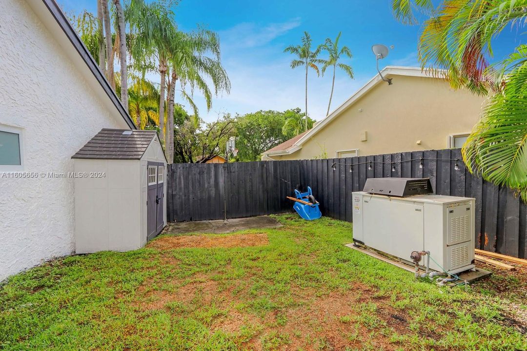 For Sale: $780,000 (3 beds, 3 baths, 1893 Square Feet)