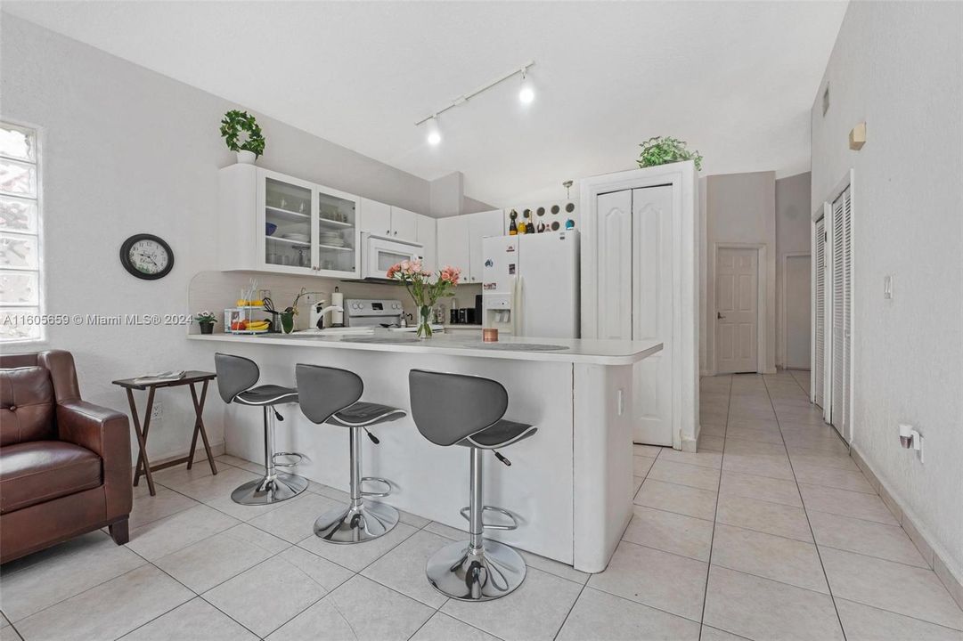 For Sale: $649,000 (4 beds, 2 baths, 1611 Square Feet)