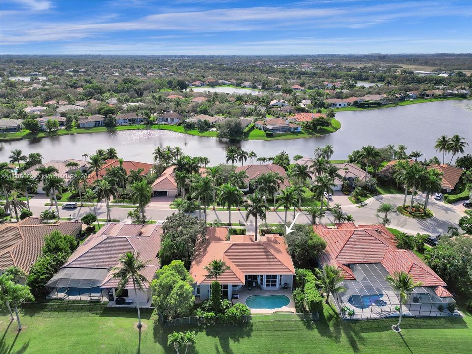 For Sale: $1,850,000 (5 beds, 3 baths, 3536 Square Feet)