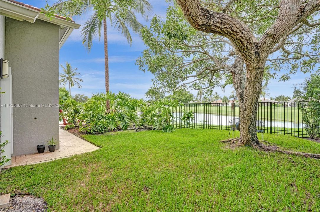 For Sale: $1,850,000 (5 beds, 3 baths, 3536 Square Feet)