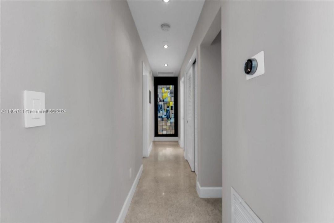 Active With Contract: $6,800 (3 beds, 2 baths, 1593 Square Feet)