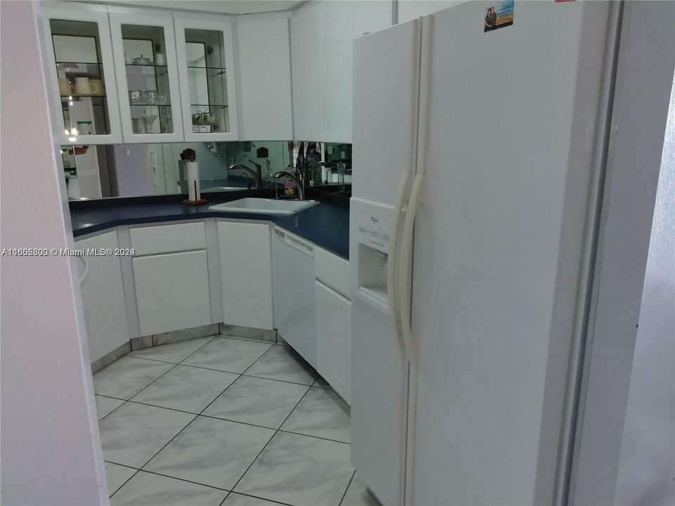 En Venta: $379,000 (1 camas, 1 baños, 870 Pies cuadrados)