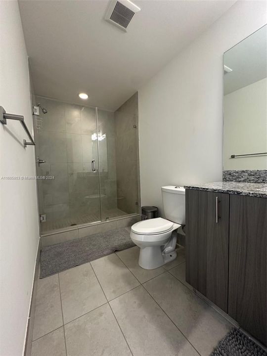 For Rent: $3,500 (1 beds, 1 baths, 650 Square Feet)