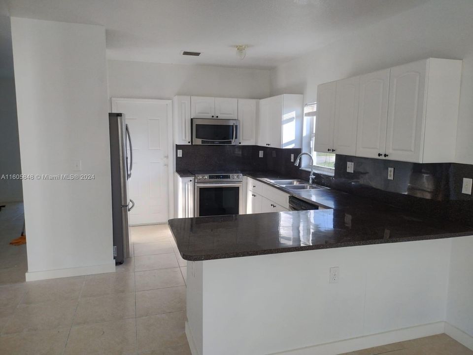 For Rent: $3,650 (4 beds, 2 baths, 2240 Square Feet)