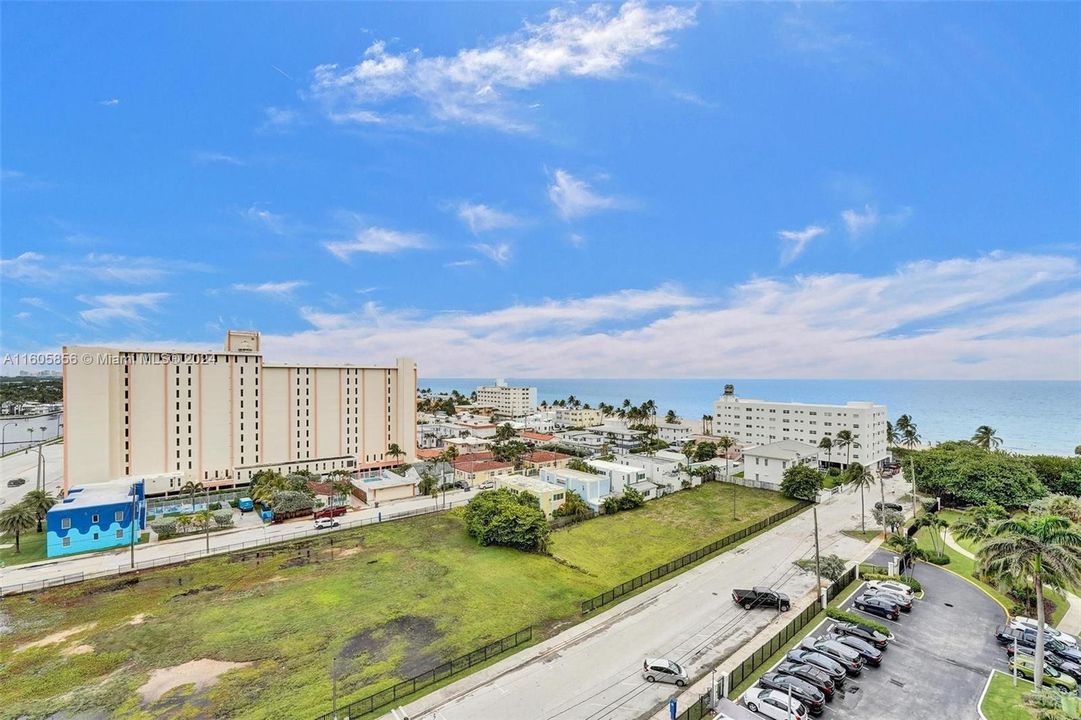 For Sale: $599,000 (2 beds, 2 baths, 1660 Square Feet)