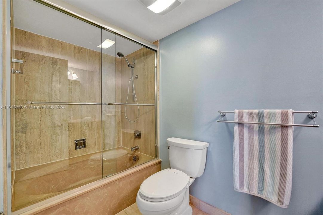 待售: $599,000 (2 贝兹, 2 浴室, 1660 平方英尺)