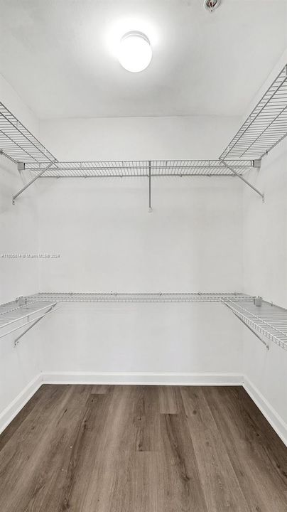 Walk-in closet