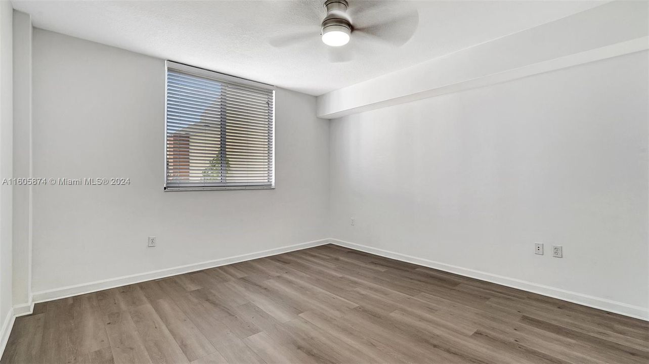 Recently Rented: $2,500 (1 beds, 1 baths, 841 Square Feet)