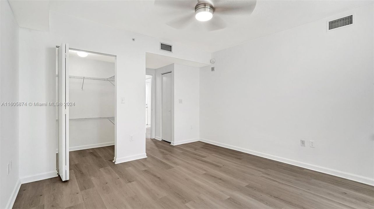 Recently Rented: $2,500 (1 beds, 1 baths, 841 Square Feet)