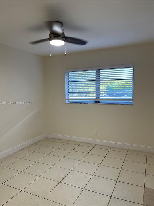 Recently Rented: $2,050 (2 beds, 2 baths, 922 Square Feet)