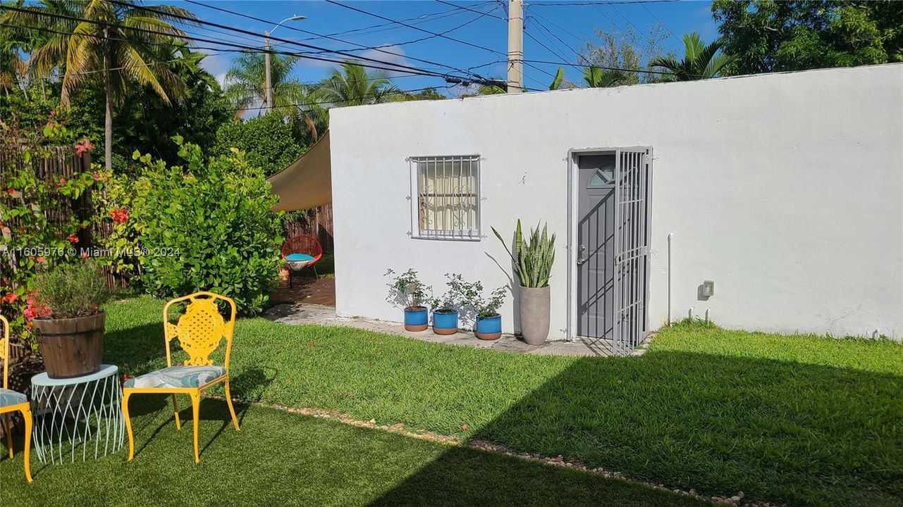 For Rent: $4,500 (3 beds, 2 baths, 1322 Square Feet)