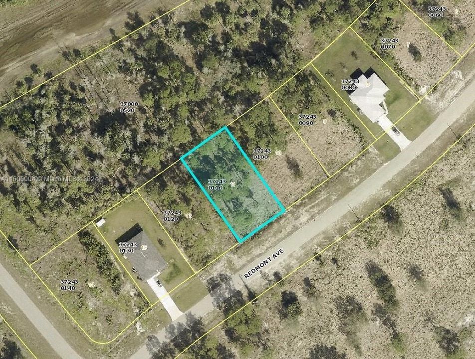 For Sale: $20,000 (0.27 acres)