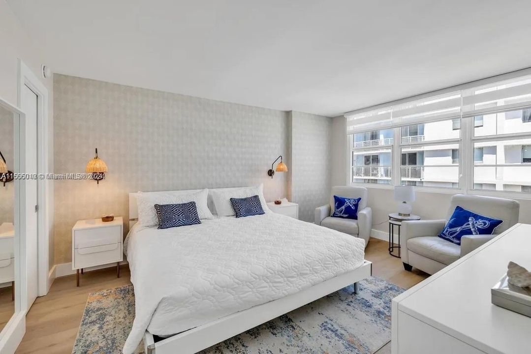 For Sale: $690,000 (1 beds, 1 baths, 812 Square Feet)