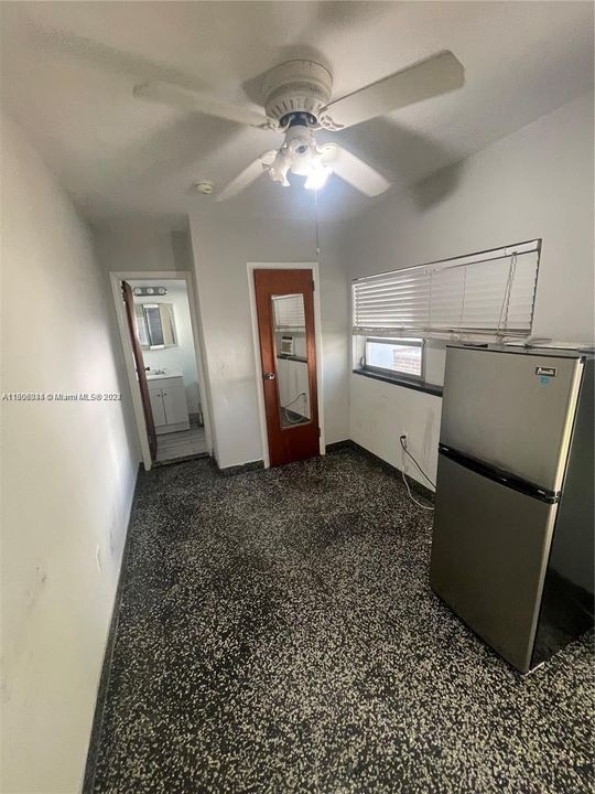 For Rent: $1,200 (0 beds, 1 baths, 0 Square Feet)