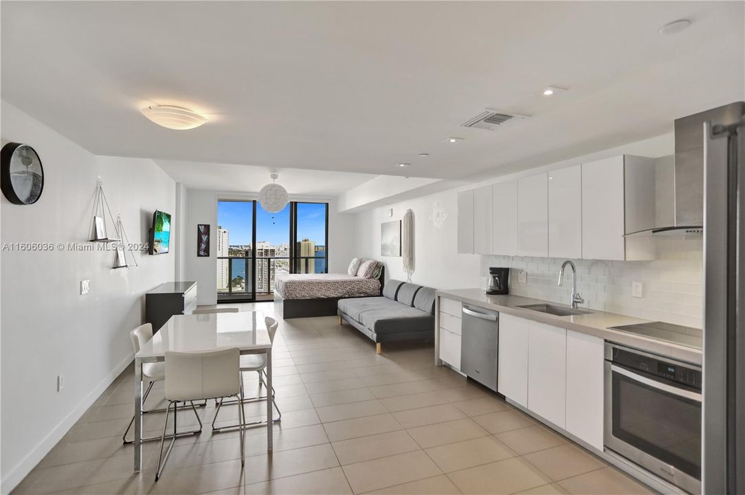 Listed for Rent in the heart of Downtown Miami with stunning Biscayne Views, by Andrea Guzman