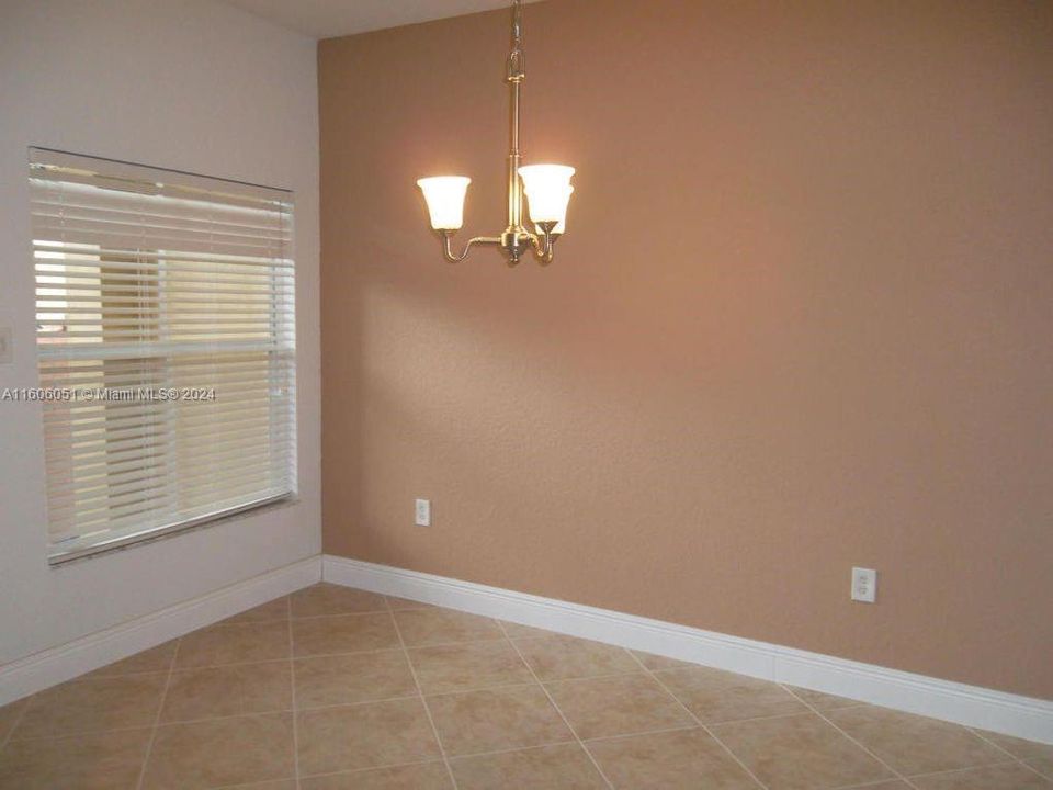 For Rent: $2,650 (3 beds, 2 baths, 1523 Square Feet)