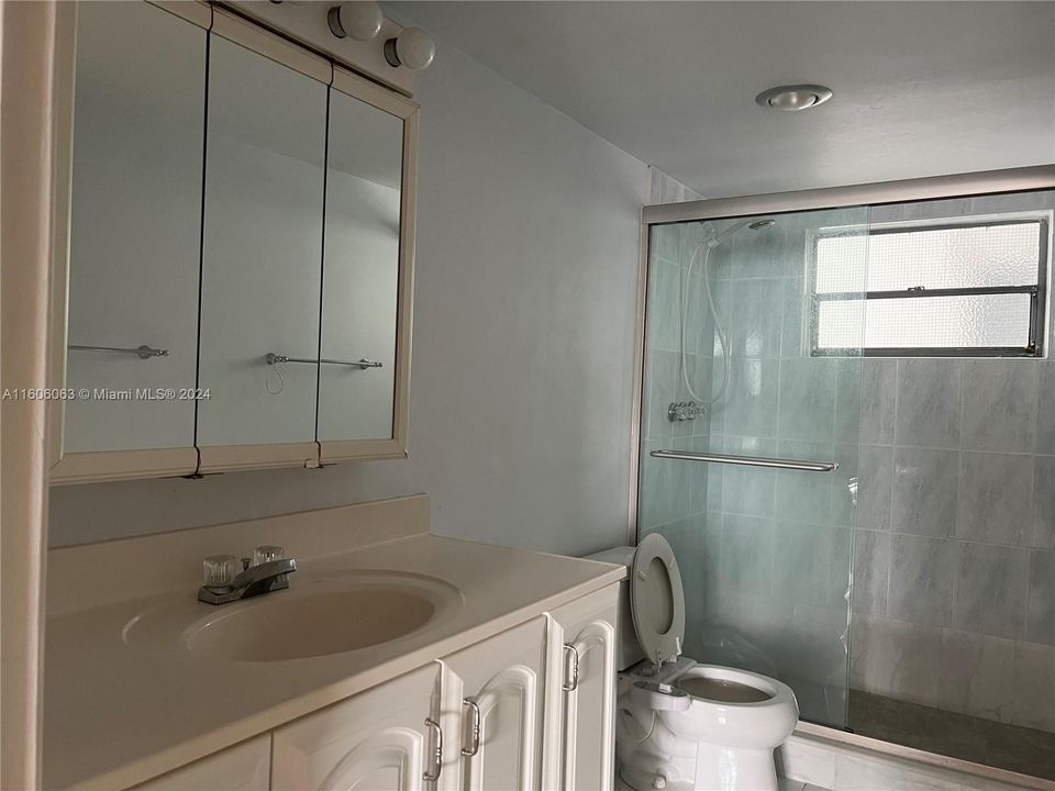 En Venta: $415,000 (2 camas, 2 baños, 1085 Pies cuadrados)