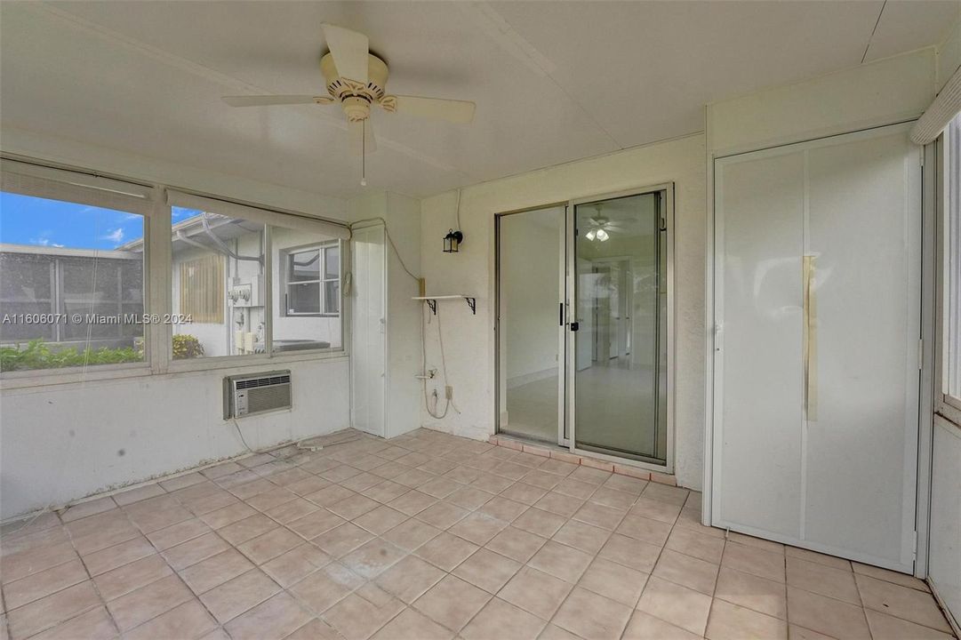 For Sale: $259,000 (2 beds, 2 baths, 1346 Square Feet)