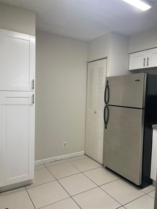 For Sale: $318,000 (2 beds, 2 baths, 1224 Square Feet)