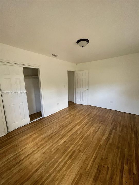 For Rent: $4,350 (3 beds, 2 baths, 1389 Square Feet)