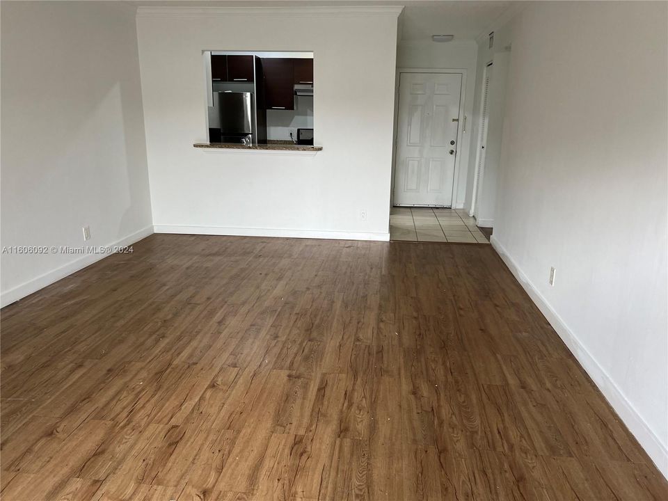 Recently Rented: $2,300 (2 beds, 2 baths, 1119 Square Feet)