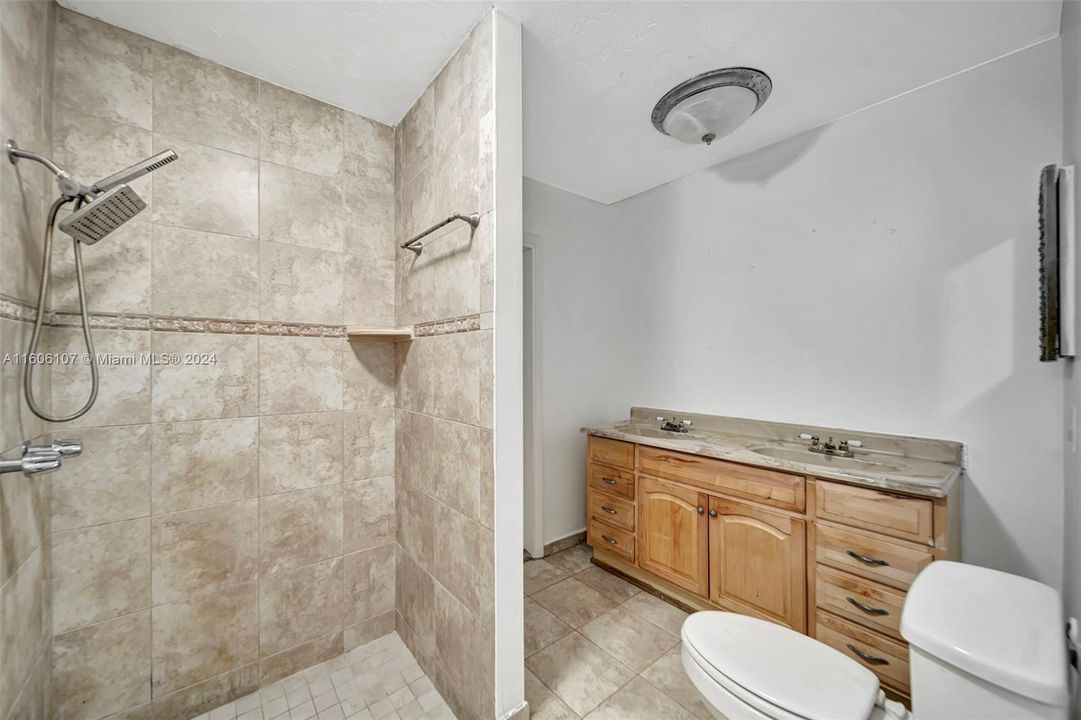 For Sale: $535,000 (3 beds, 2 baths, 1652 Square Feet)