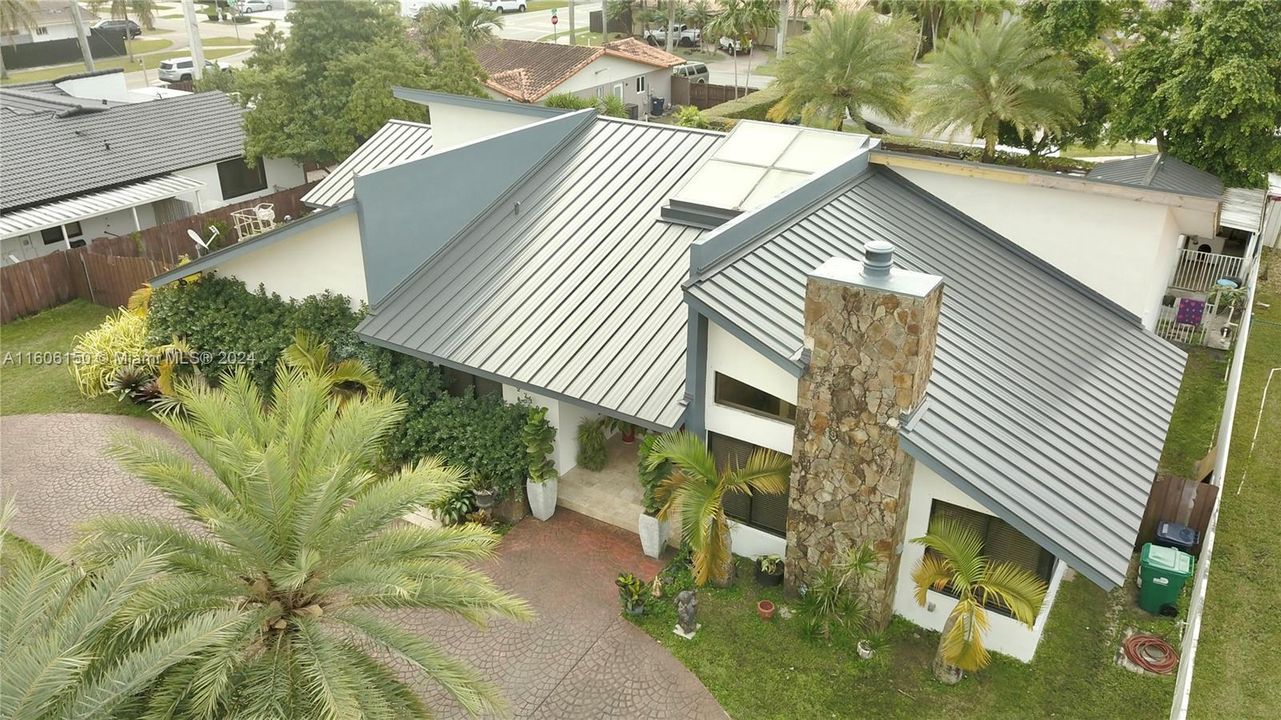 En Venta: $1,499,000 (6 camas, 4 baños, 3524 Pies cuadrados)