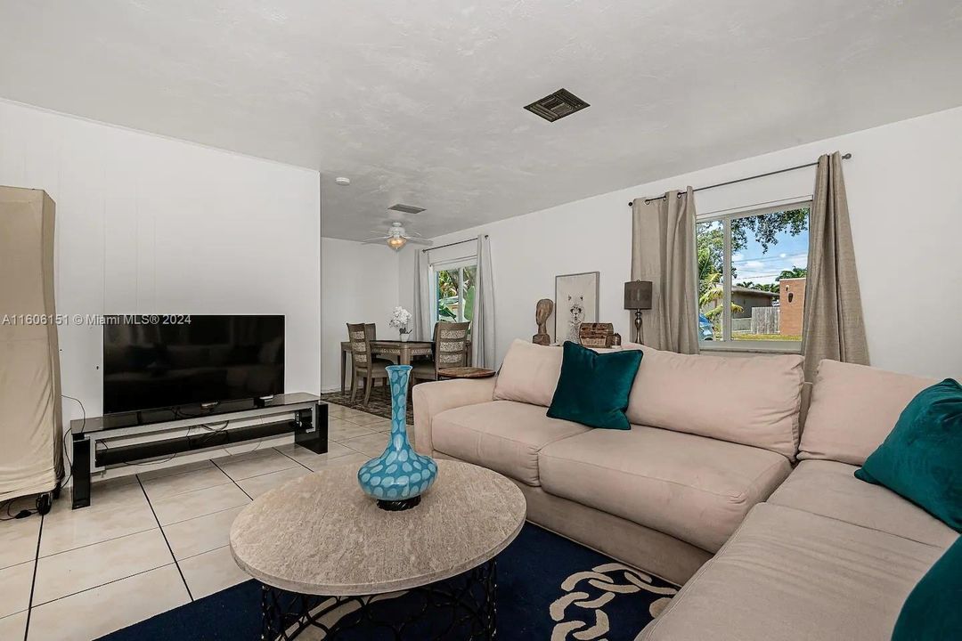 Active With Contract: $595,000 (0 beds, 0 baths, 2149 Square Feet)