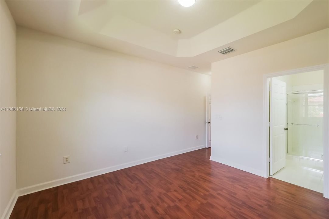 For Rent: $2,070 (3 beds, 2 baths, 1062 Square Feet)