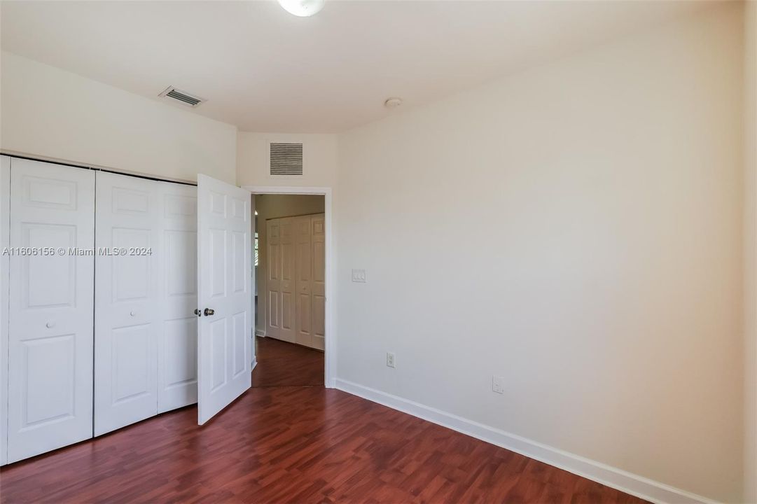 For Rent: $2,070 (3 beds, 2 baths, 1062 Square Feet)