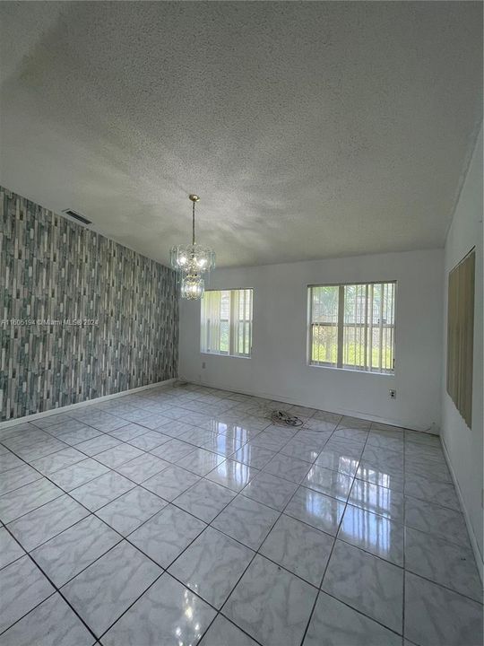 最近租的: $3,099 (3 贝兹, 1 浴室, 1118 平方英尺)