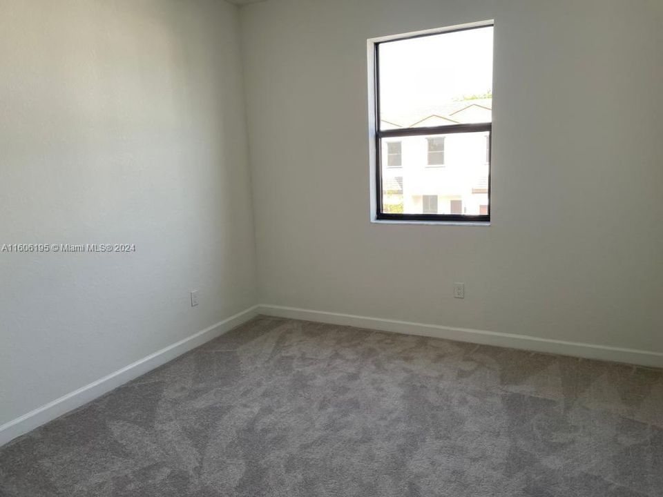 For Rent: $4,200 (3 beds, 2 baths, 1828 Square Feet)